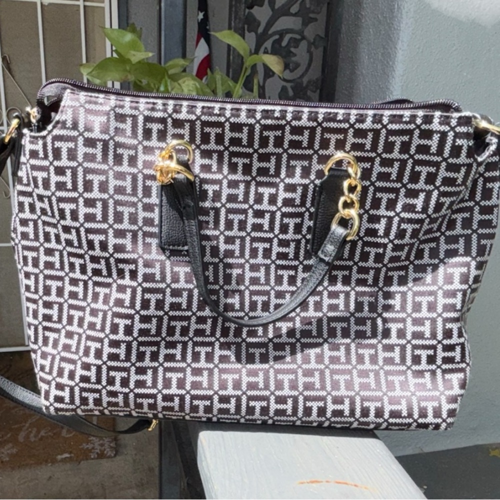 Tommy Hilfiger Crossbody/Tote